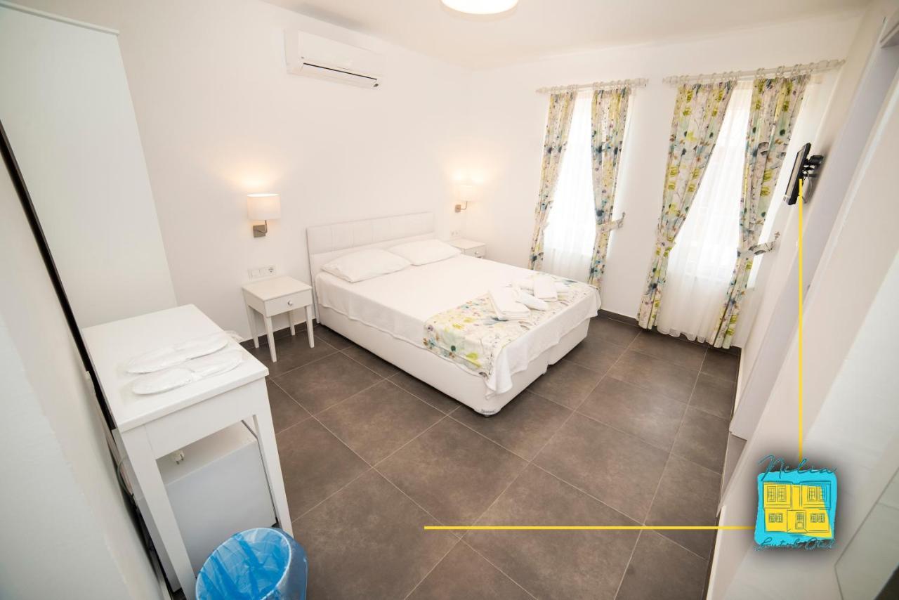 Nilia Butik Otel บอซจาดา ภายนอก รูปภาพ